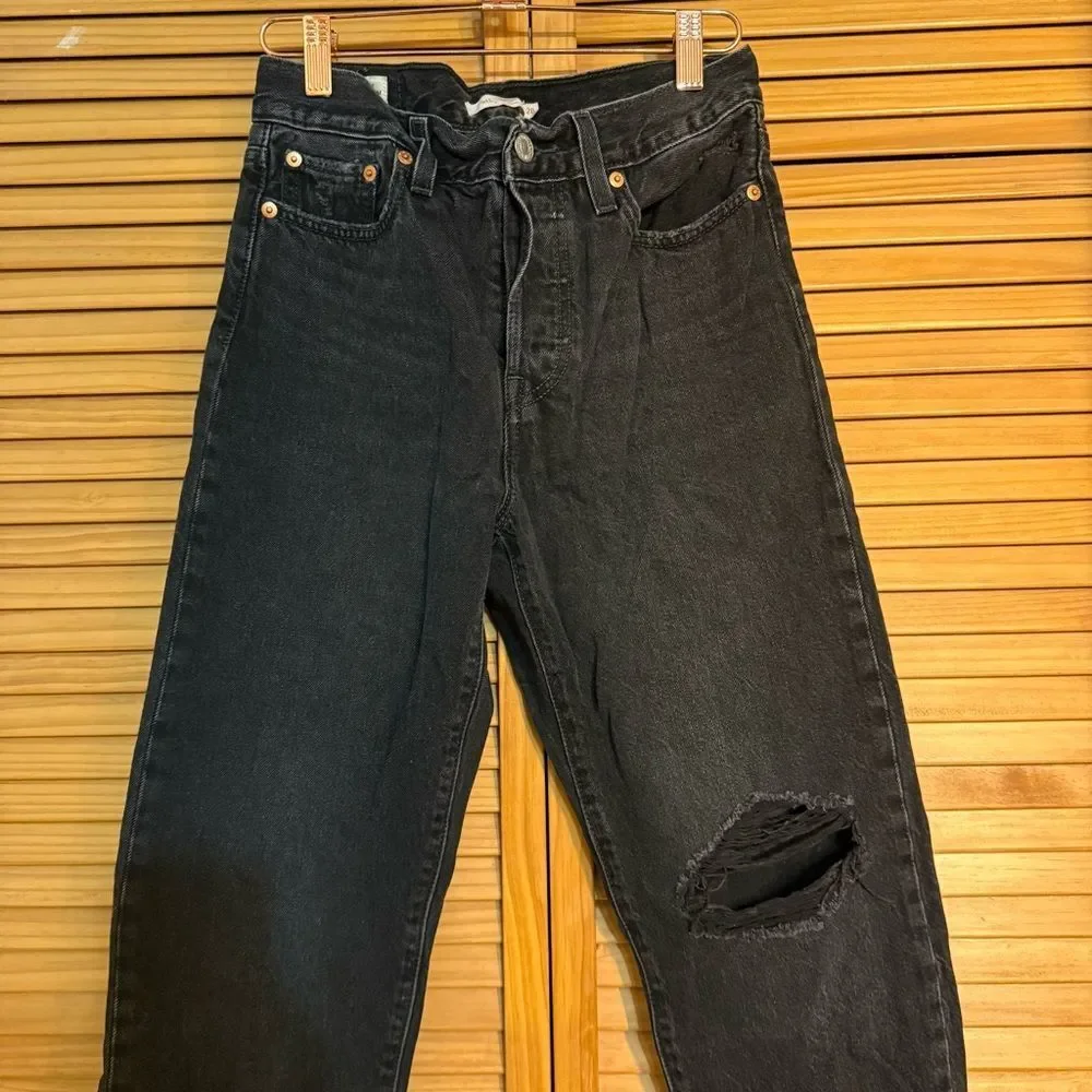 Levi’s Black Wedgie Straight Jeans size 26 - Picture 3 of 5